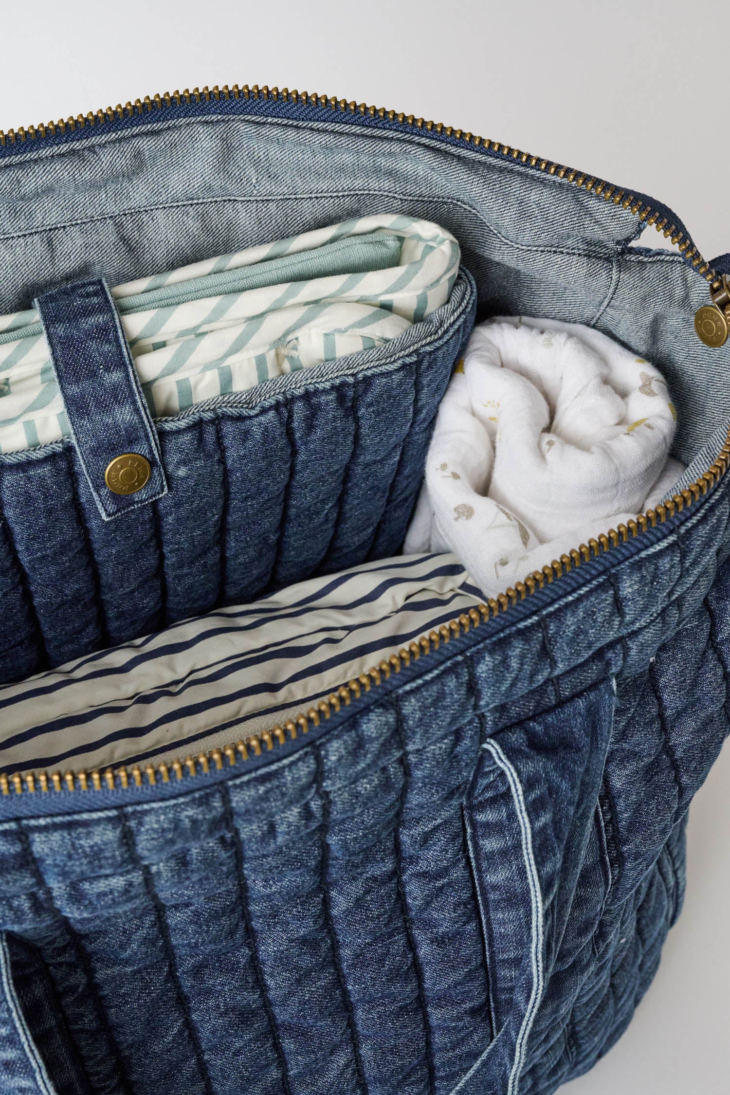 Denim Convertible Diaper Bag - Vintage Wash - Image 9