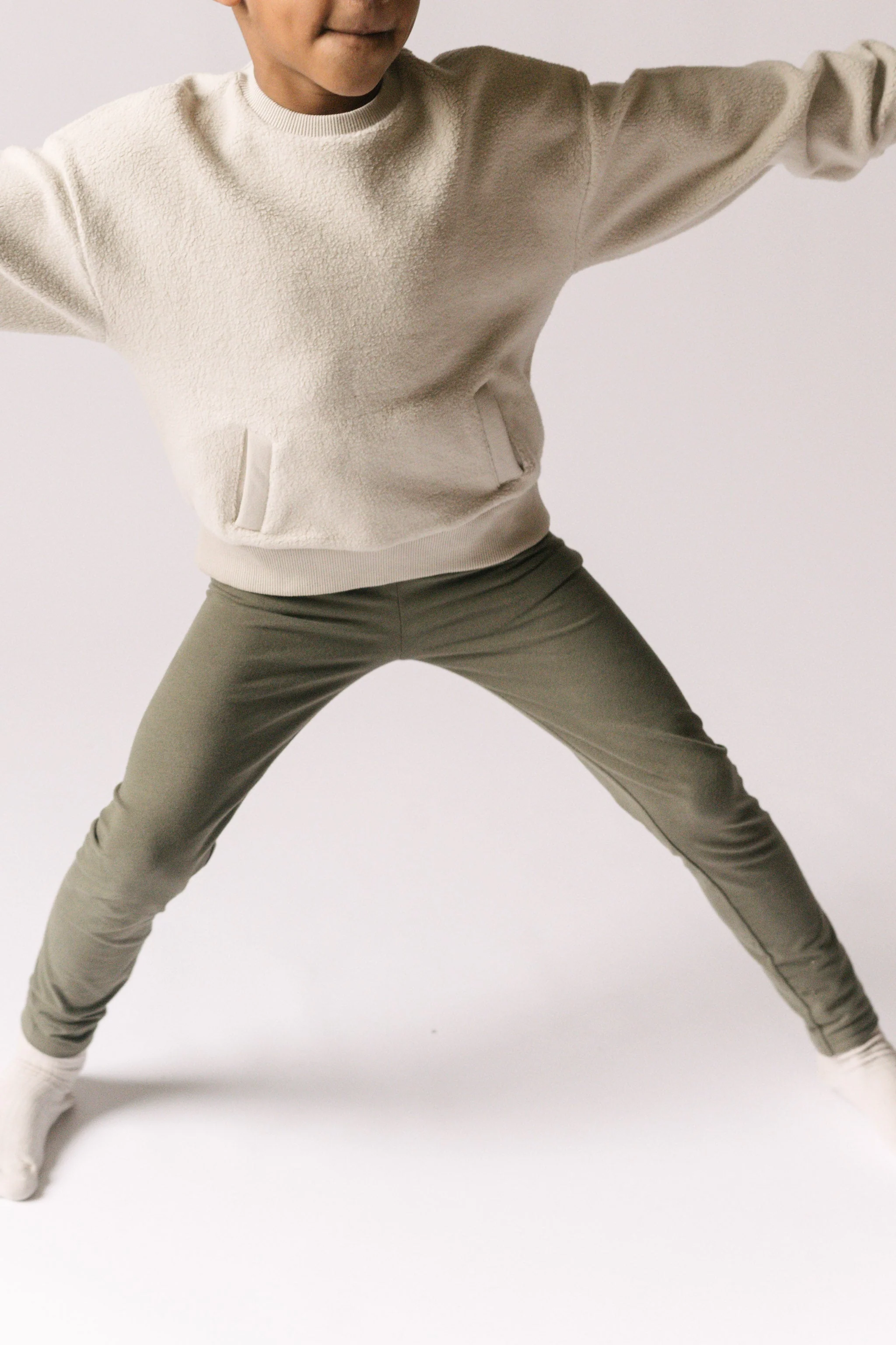 Essentials Kids Legging - Olive - Image 3