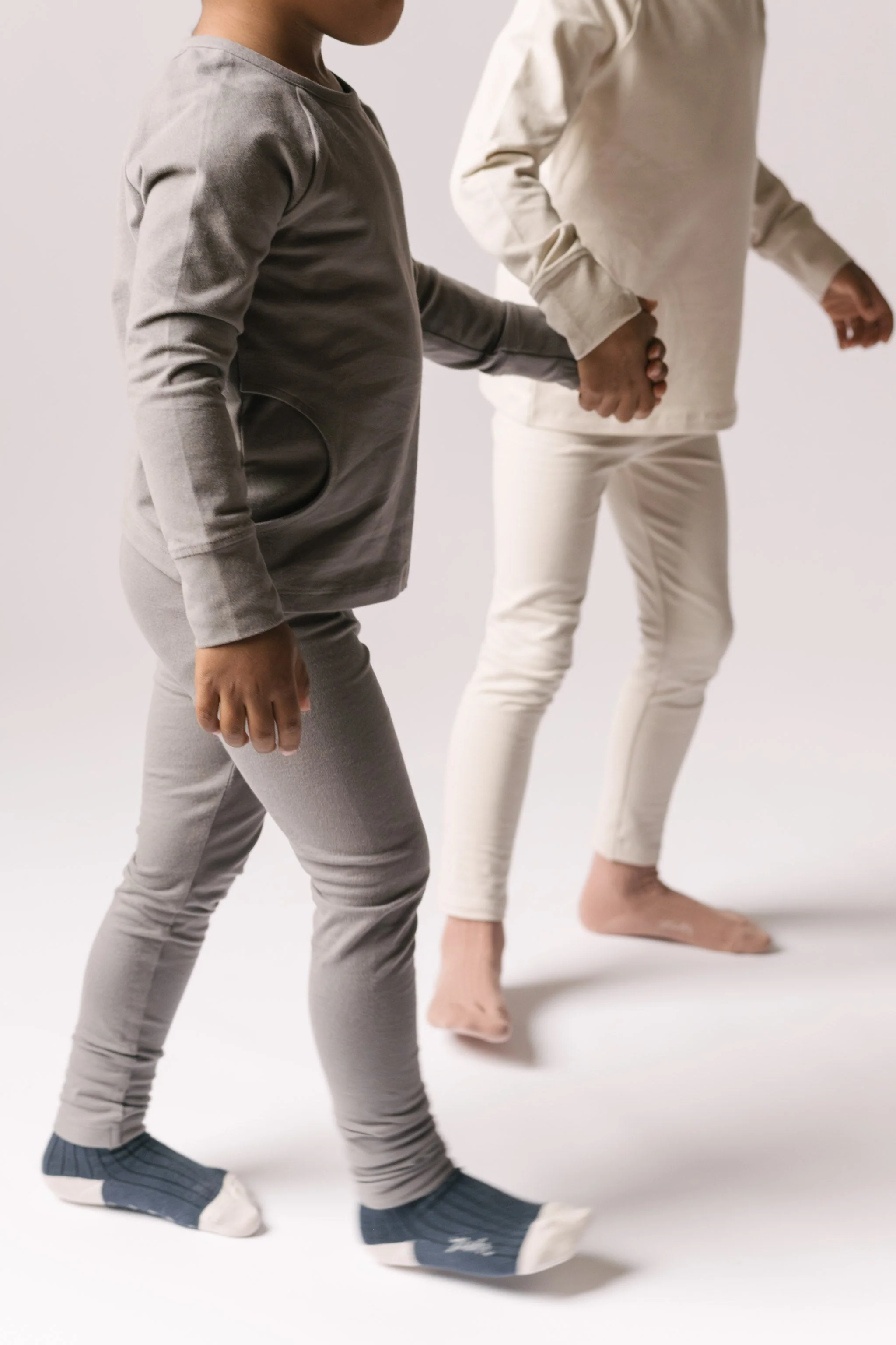 Essentials Legging - Charcoal - Image 9