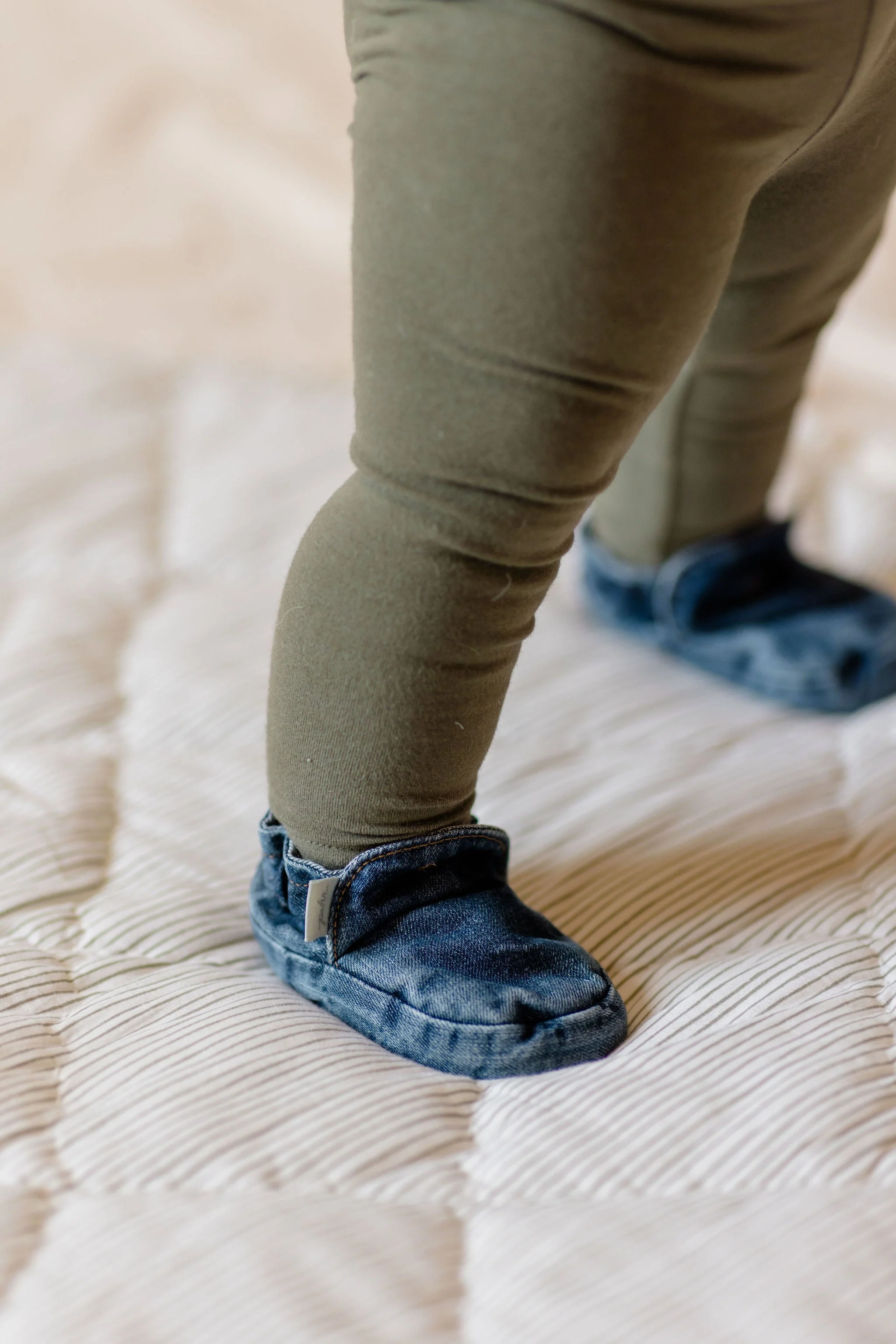 Essentials Legging - Olive - Image 3