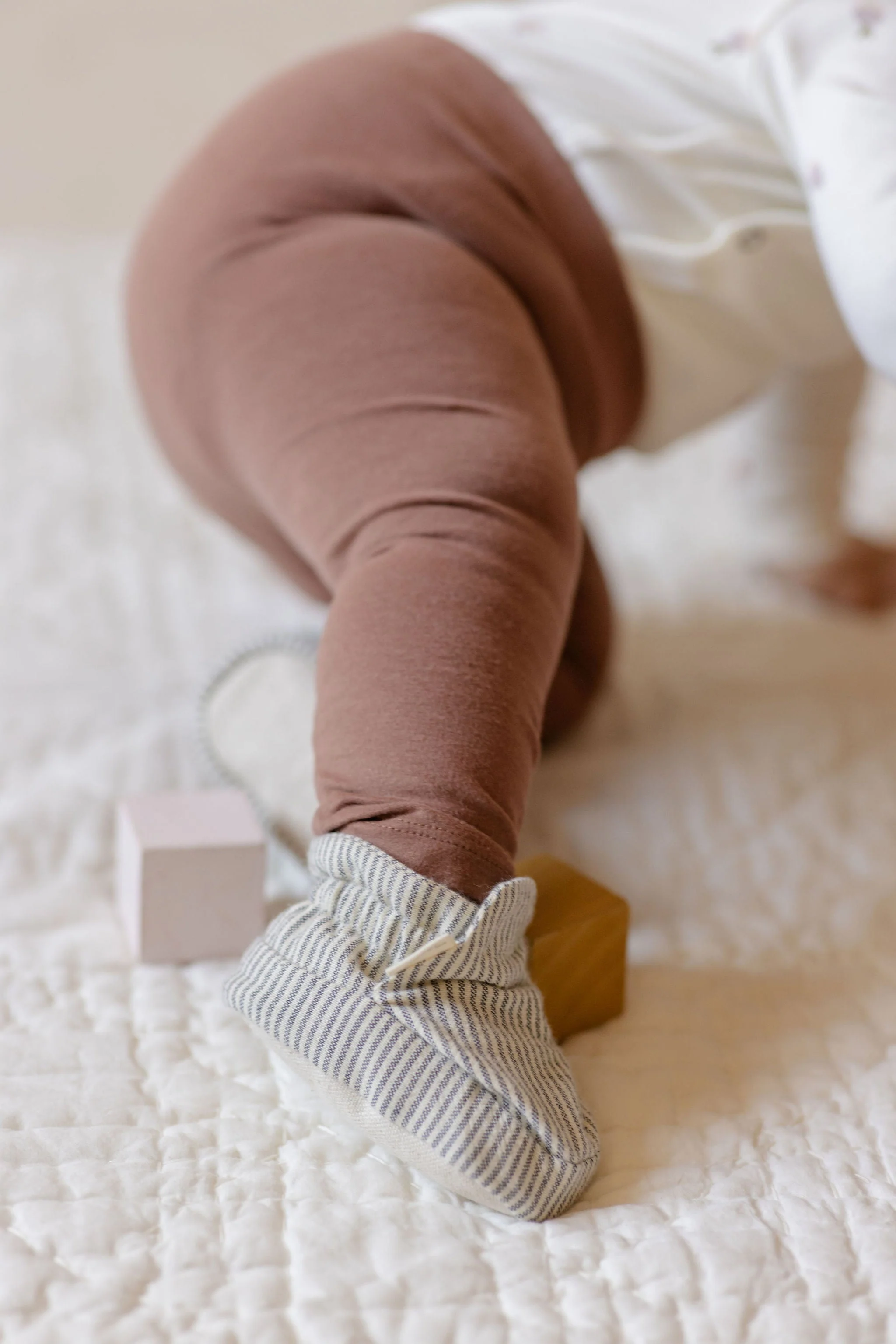 Essentials Legging - Soft Clay - Image 2