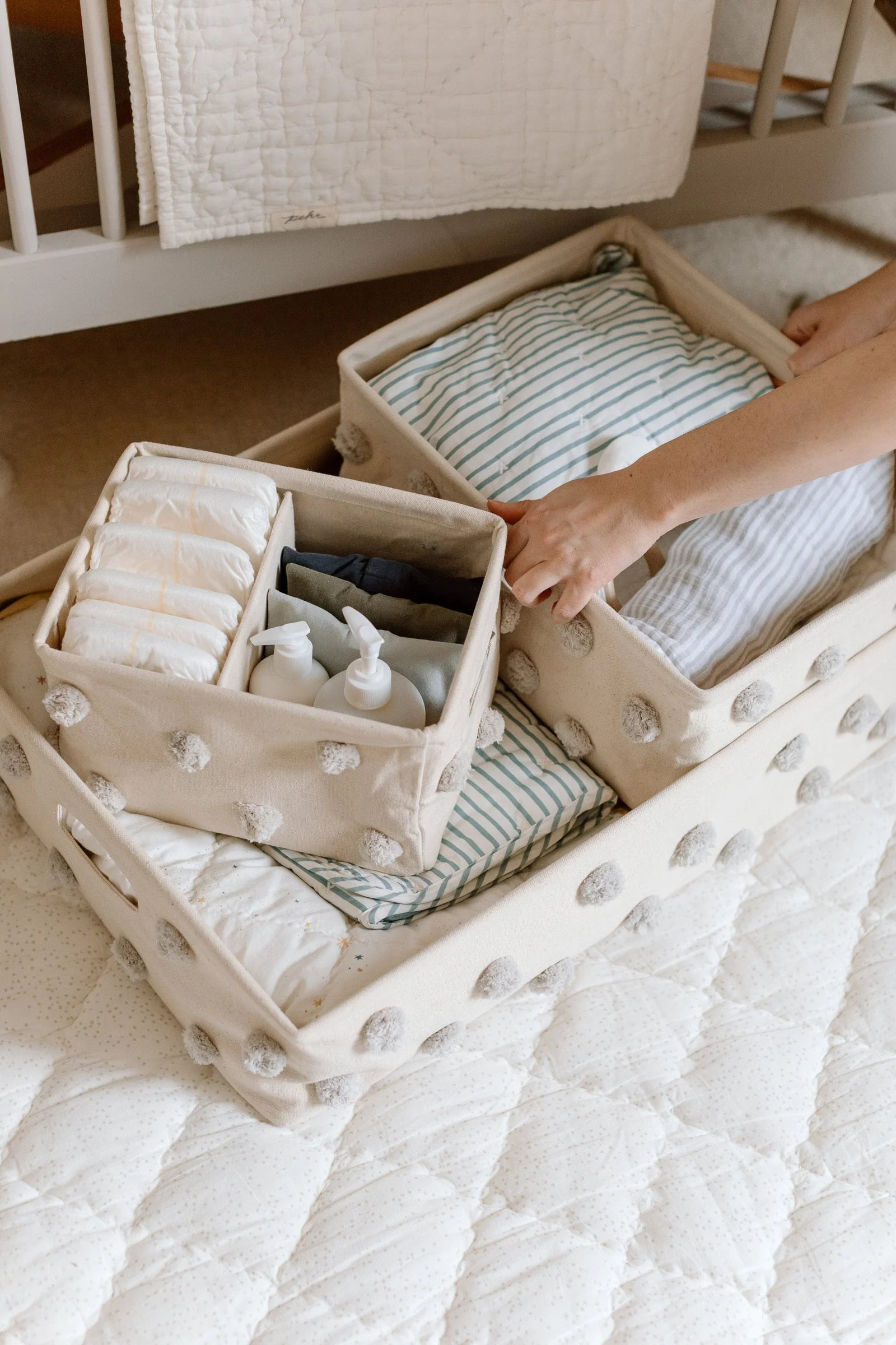 Pom Pom Hideaway Caddy Organizer - Grey - Image 4