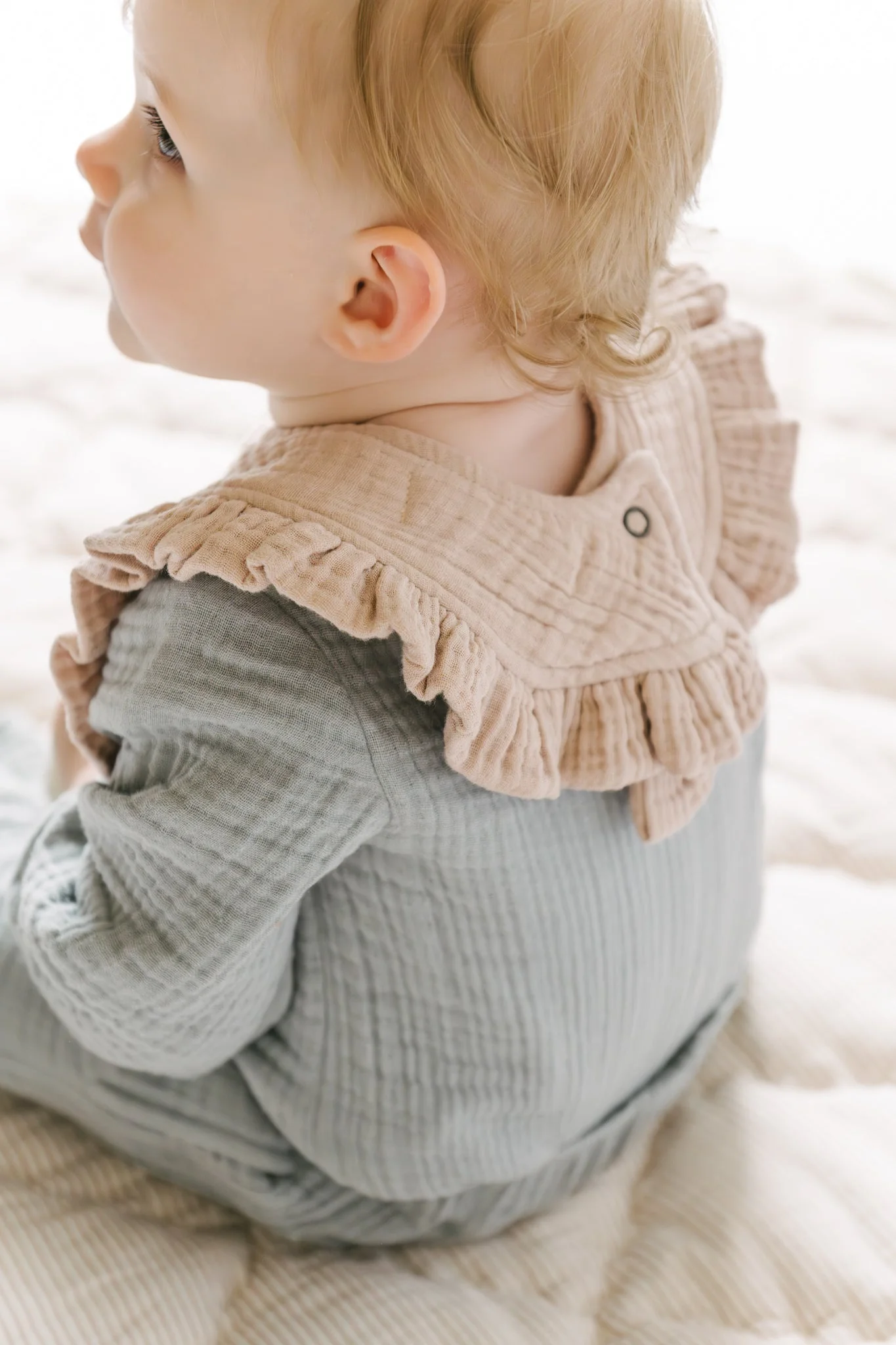 Muslin Ruffle Bib Set of 2 - Fawn & Sienna - Image 6