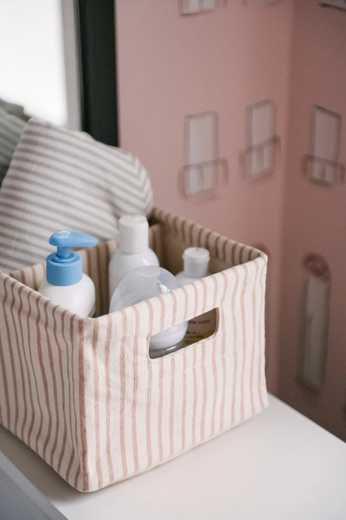 Printed Hideaway Caddy - Stripes Away Petal - Image 2
