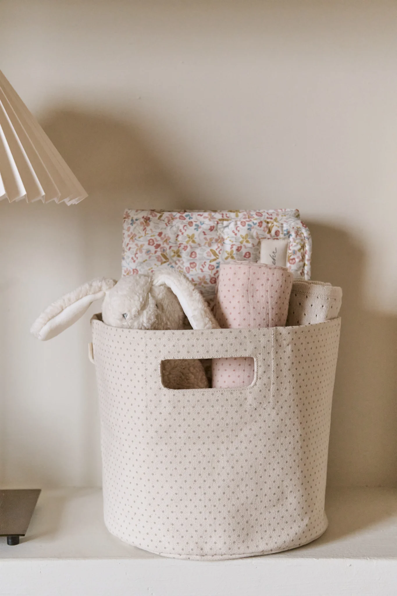 Printed Basket Pint - Pin Dot Pebble - Image 2
