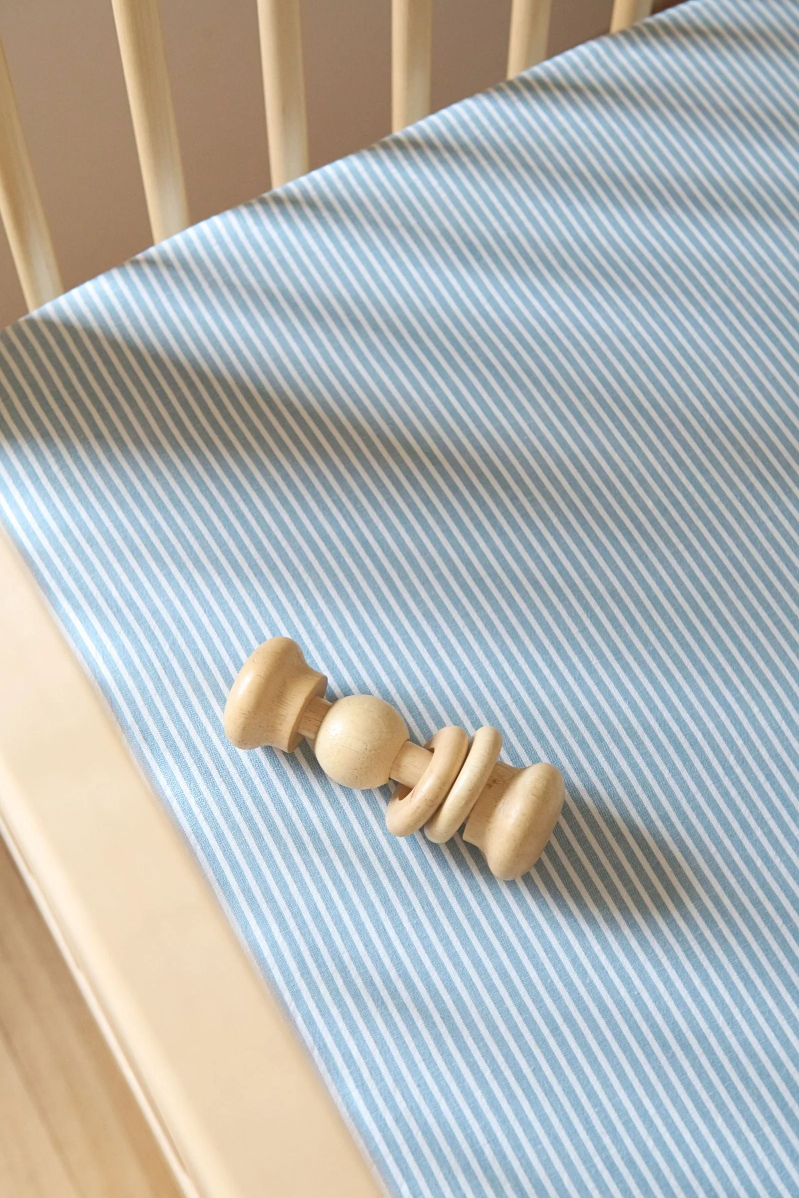 Seersucker Crib Sheet - Marine Blue - Image 4