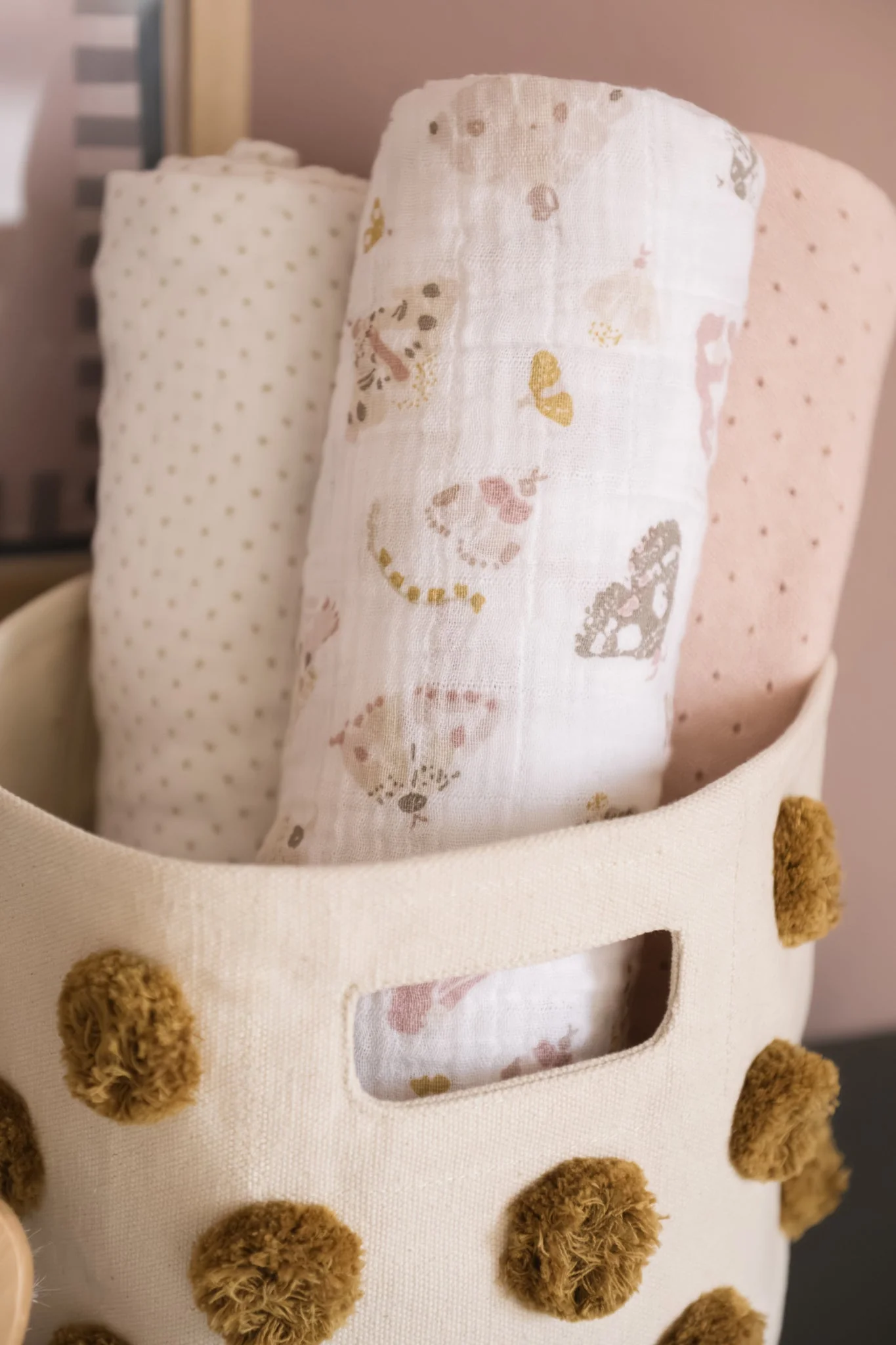 Organic Cotton Muslin Swaddle - Daydreamer - Image 3